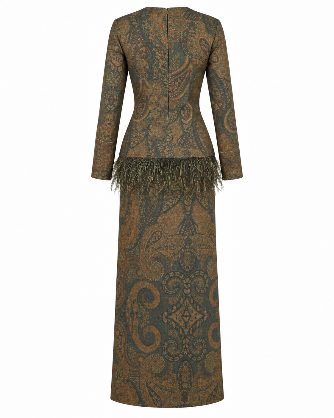 Vestido Bajo Plumas Sagradas