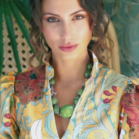 Vestido Elegancia Río de Colores, colección SS´25 de Bomara